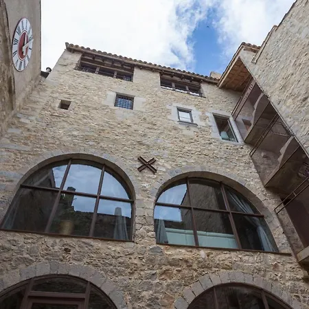 Bravissimo Palau Dels Alemanys, El Badiu * Girona